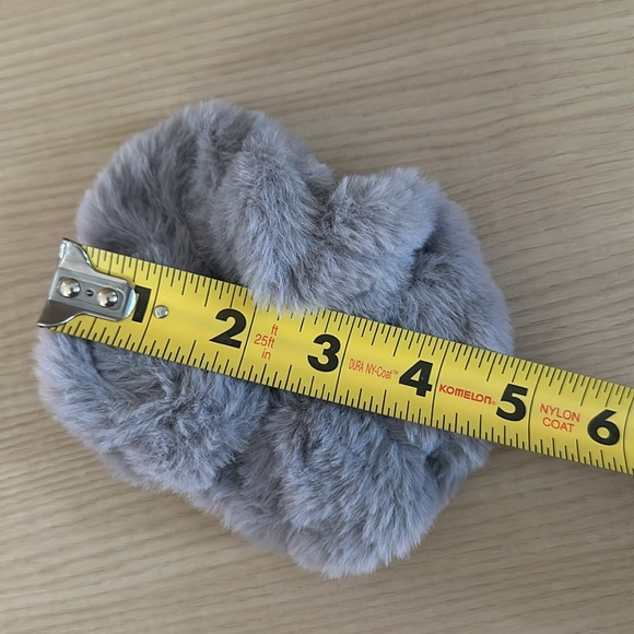 Express Scrunchie Set - Picture 6 of 8